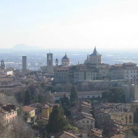 Bed and Breakfast Al Calicanto 3*